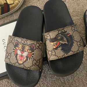 Kids Gucci slides